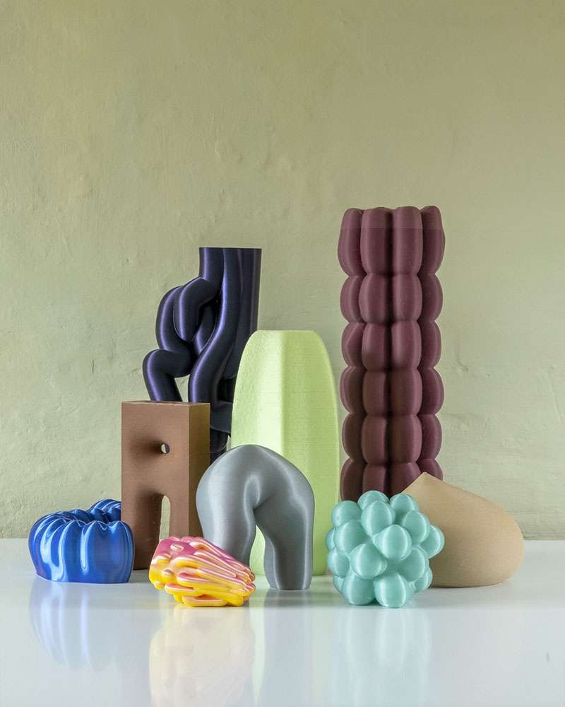 Food Age, Foos as Influencer: un bodegón con objetos abstractos de colores