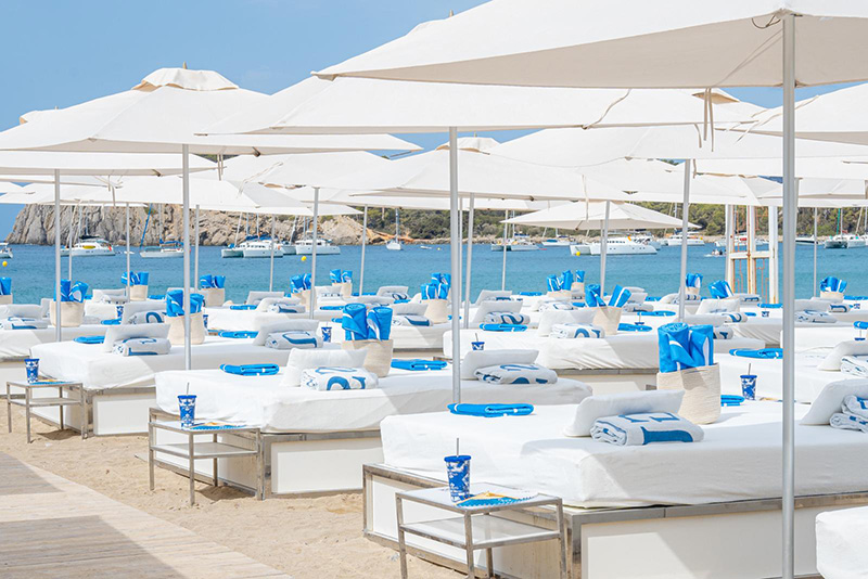 Guess abre 4 beach clubs en las costas del Mediterráneo