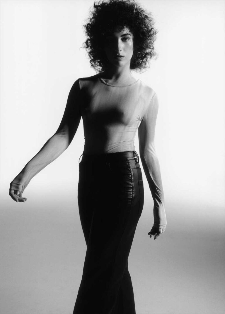 María Caballero reconocida como la joven actriz con futuro de cine 2023