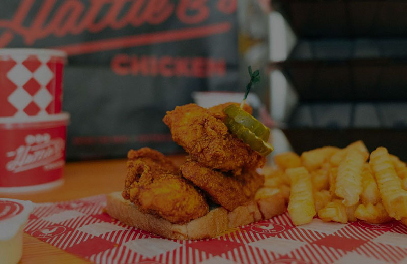 Ruta gastronómica restaurantes en Tennessee y Luisiana: pollo frito de Nashville