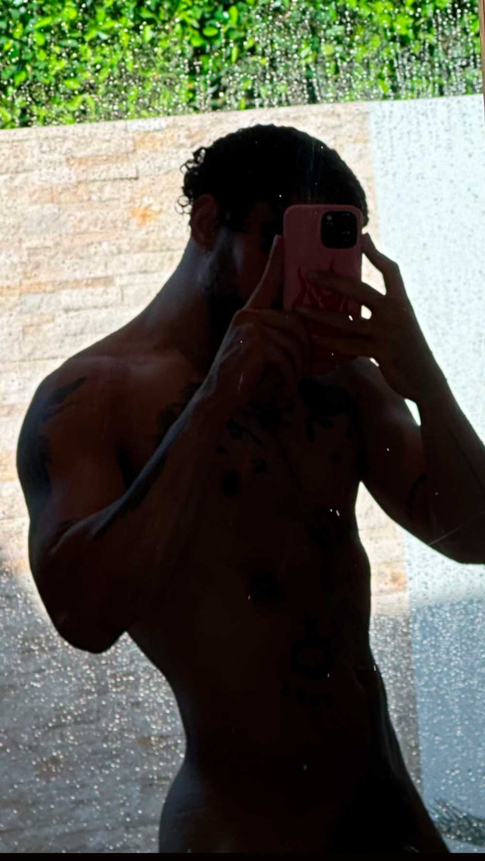 Bad Bunny y su desnudo integral en Instagram