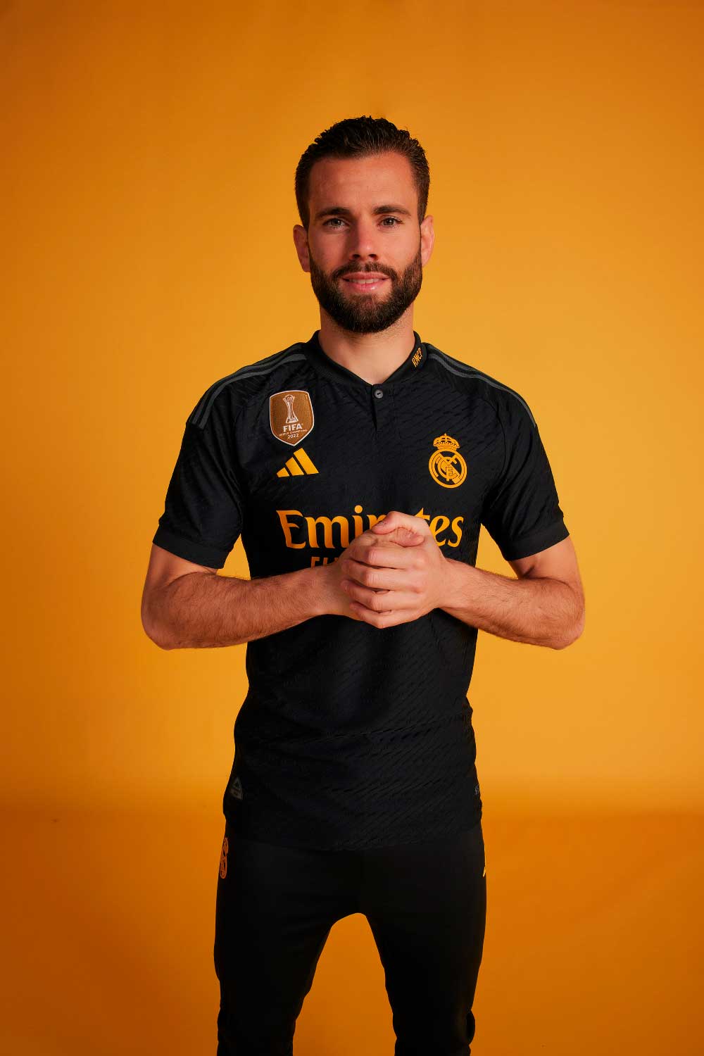 El nuevo uniforme del Real Madrid para tu look bloke core