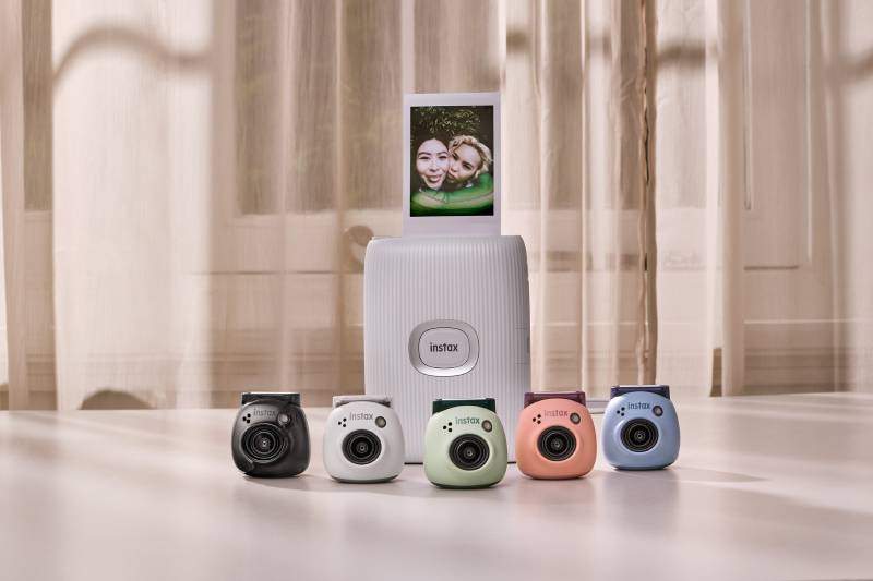 Instax Pal: los diferentes colores en los que está disponible la nueva cámara de Fujifilm.