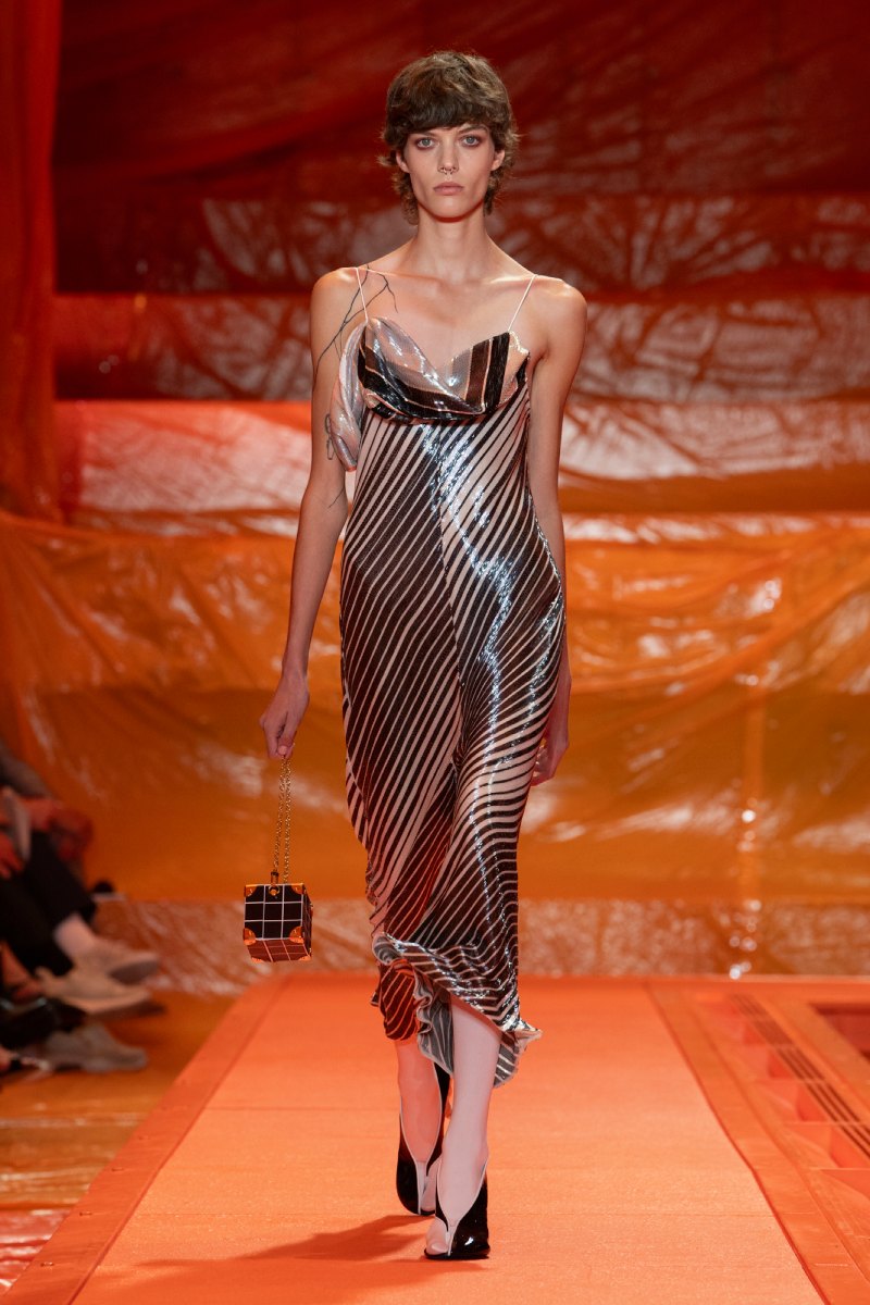 Louis Vuitton y su nueva idea de feminidad para SS24
