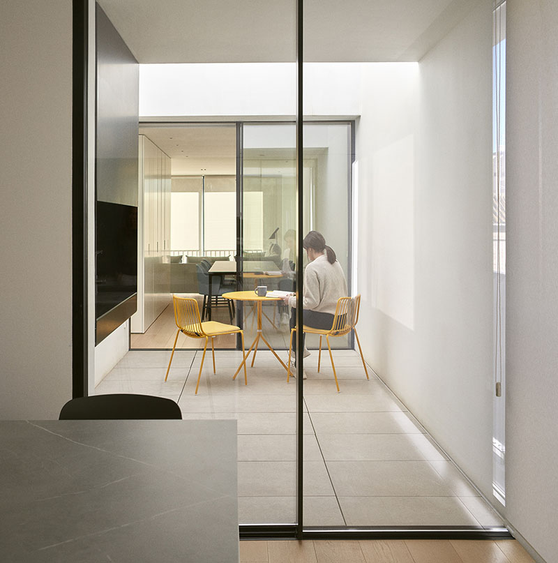 Casa Par 21 de DG Estudio, luz y minimalismo de altura