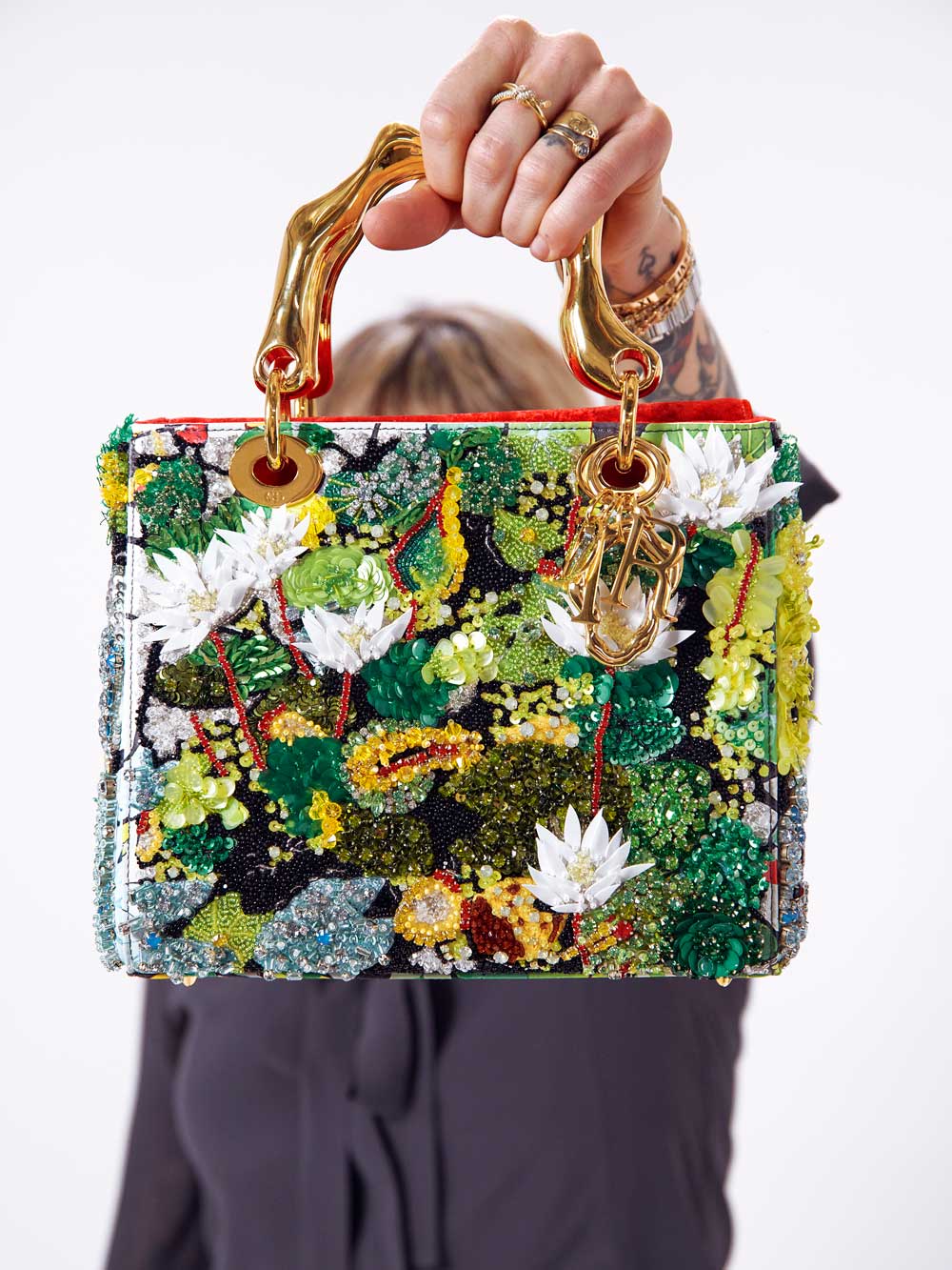 Dior Lady Art o cómo un bolso icónico se convierte en arte