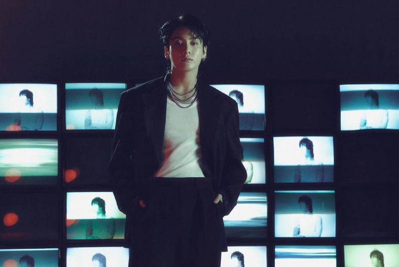 Jung Kook estrena su primer álbum en solitario: Golden