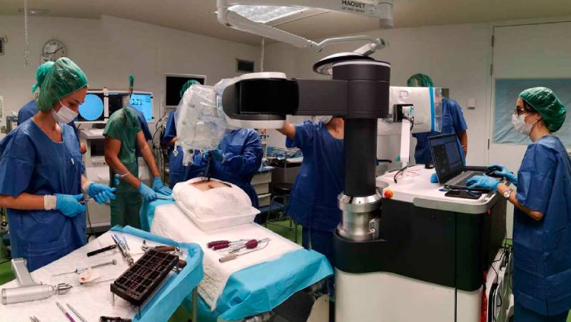 Cyber Surgery crea en España el primer robot quirúrgico