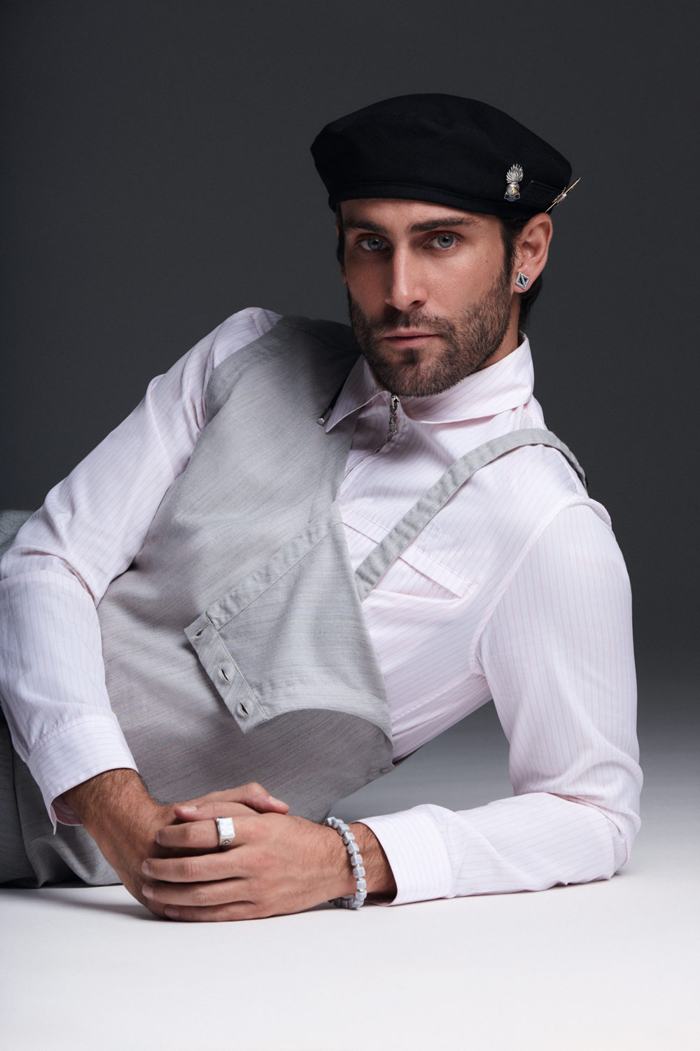 fernando guallar actor español vestido de Dior Men