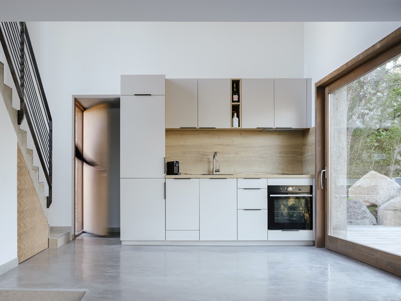 Orma Architettura-Casa R: cocina abierta al salón