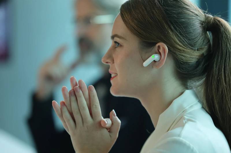 Pixel Buds, los auriculares inteligentes de Google que traducen 40