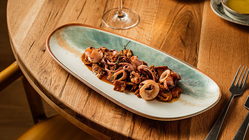 Restaurante Moscatel en El Pardo: su plato de calamares