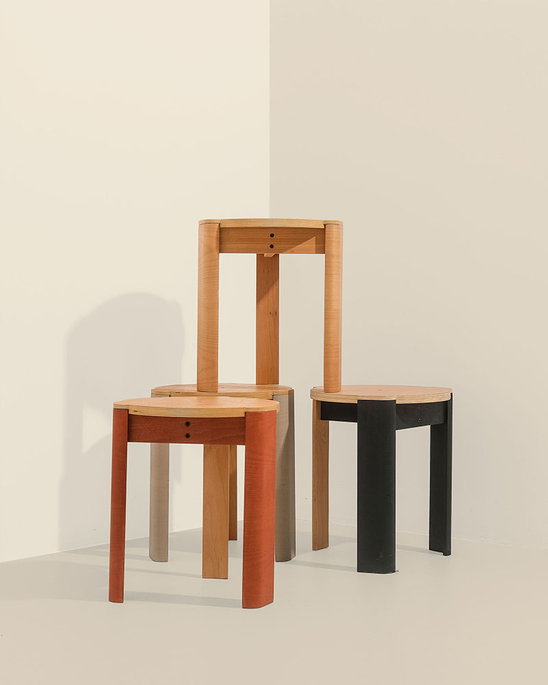 Suru, la nueva marca de mobiliario desde Barcelona: taburetes de madera o mesitas bajas apilados