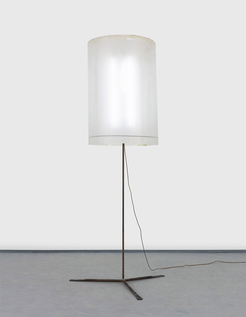 Franz West - lámpara de pie creada por el artista