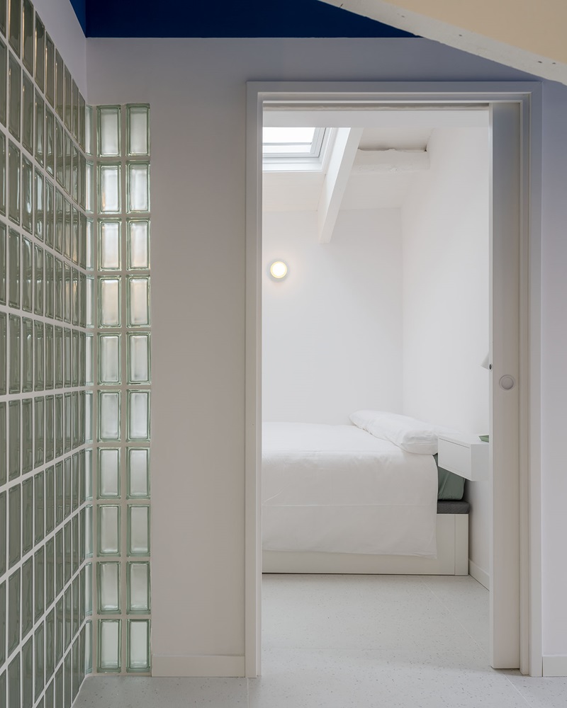 Gon architects - casa flix: puerta dormitorio