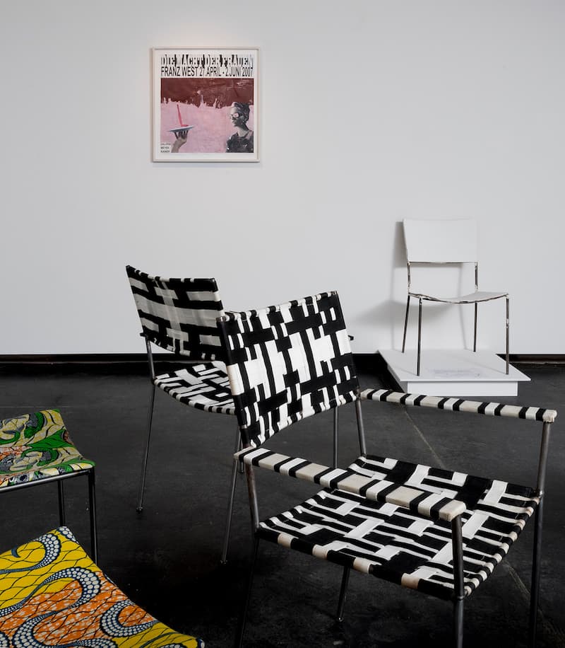 SPARK Art Fair Vienna, instalacion con sillas