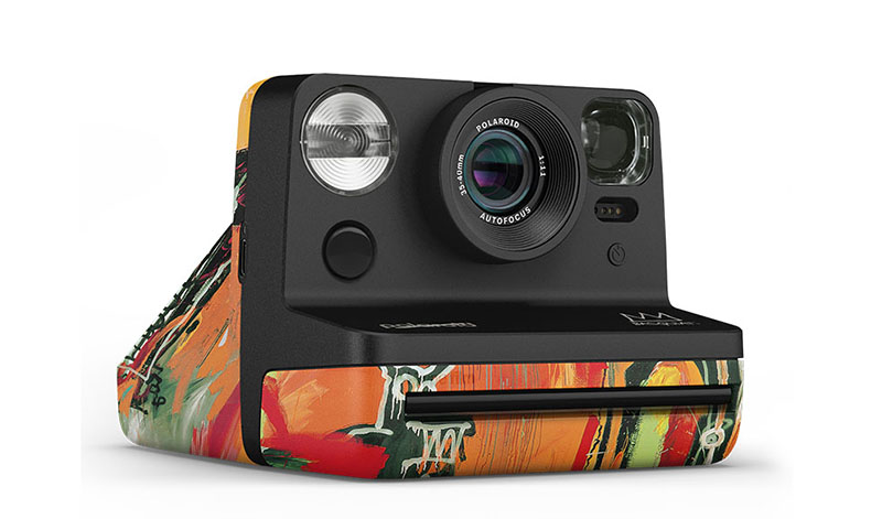 Polaroid Basquiat Edition: la cámara personalizada con la obra del artista