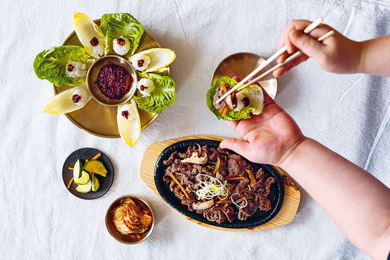 Recetas cocina coreana casera: preparación de ssambap de ternera bulgogi