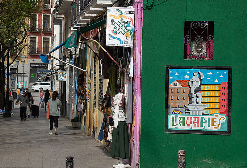 Festival calle 2024 - mural en una calle del barrio de Lavapies