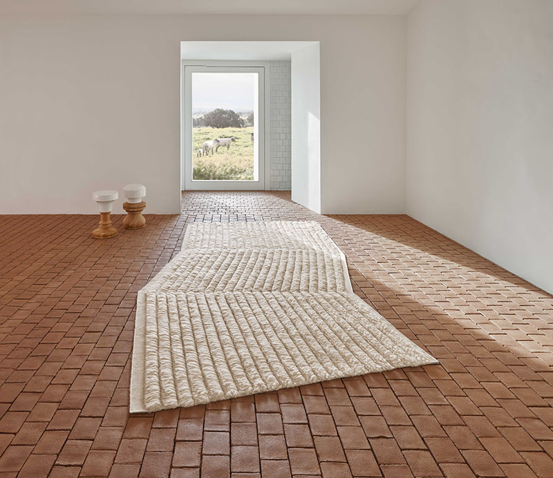 Alfombras Lines de GAN diseñada por Mayice: la alfombra en un casa rural