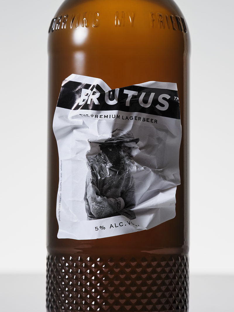 Nuevo diseño cerveza Brutus: la etiqueta del pescador arrugada