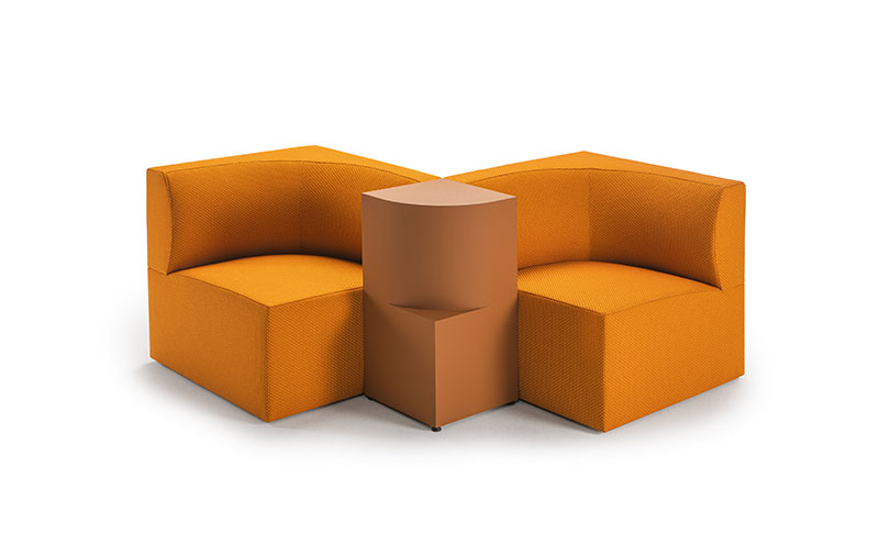 Nuevos diseño de Sancal Salone del Mobile 2024: sistem modular de sofás en color naranja