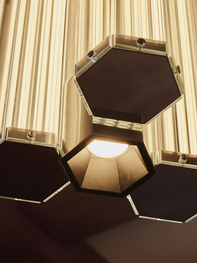 Flos y SuperWire un diseño de Formafantasma: la lámpara de techo