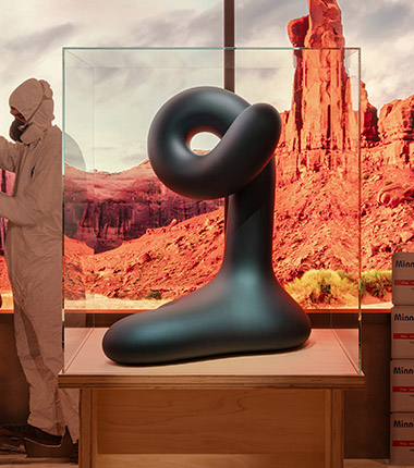 Loewe inaugura su primera gran exposición, lo hace en Tokio