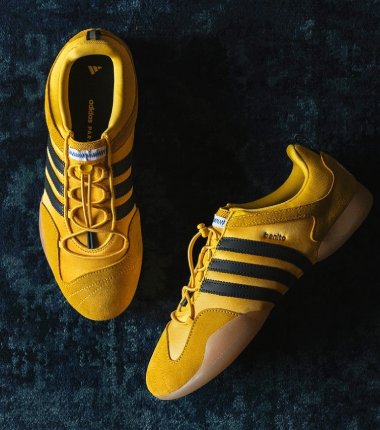 Bad Bunny pinta de amarillo sus adidas Ballerina