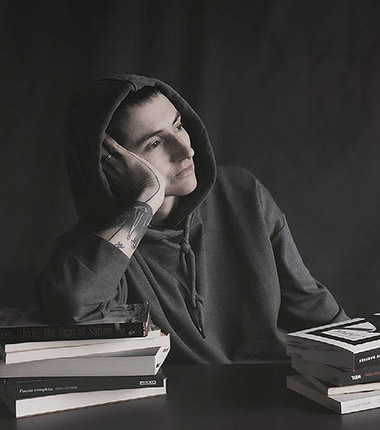 Cabello/Carceller: melancolía queer en escala de grises