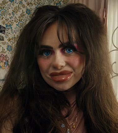 FaceTweak de Bianca Poletti cuestiona la perfección on line