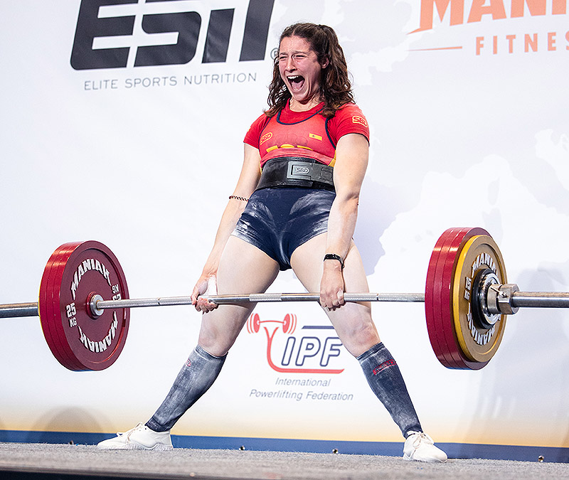 Rosalía Veiga - imagen de la deportista praticando powerlifting