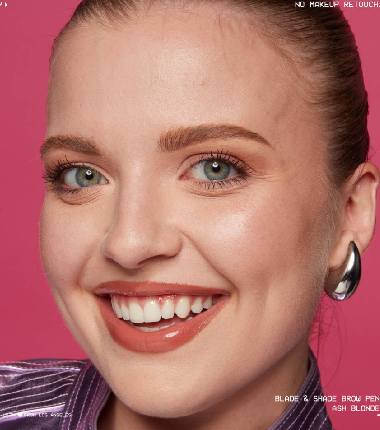 Con el lápiz de cejas de Nyx Pm, tendrás un relleno natural