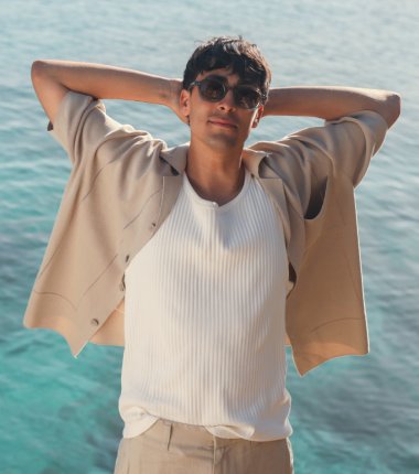 Mó y Nil Ojeda adelantan un verano (y unas gafas) súper top