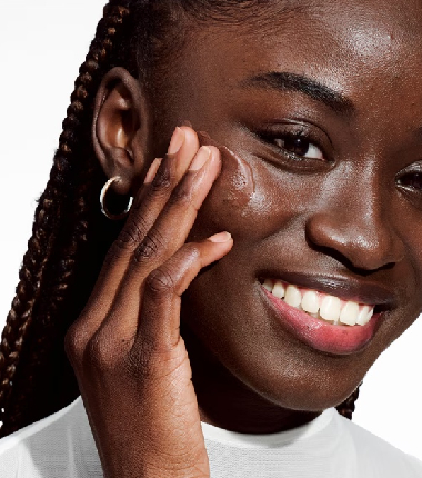 En mi maquillaje natural no puede faltar una base con Spf