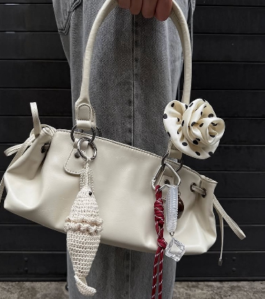 Quitarás tu Labubu y pondrás los nuevos charms de Pull&Bear