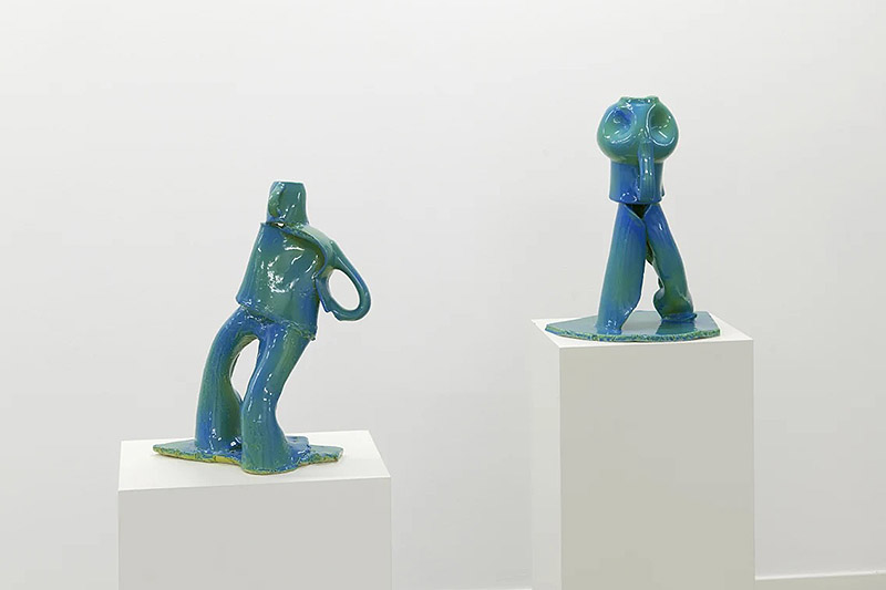 Erwin Wurm, exposición Mindset - esculturas de cerámica