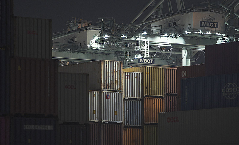 Festival Proyector - fotograma de video - contenedores de colores