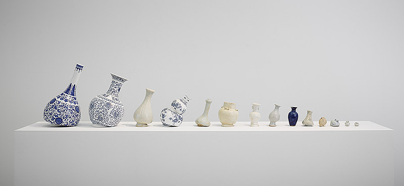 Vista de varias esculturas