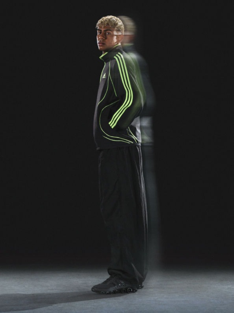 Lamine Yamal lleva los mejores looks dosmileros de adidas