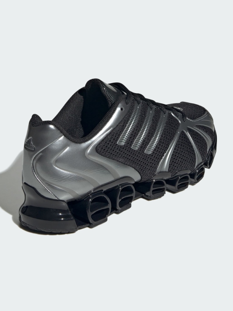 Lamine Yamal lleva los mejores looks dosmileros de adidas