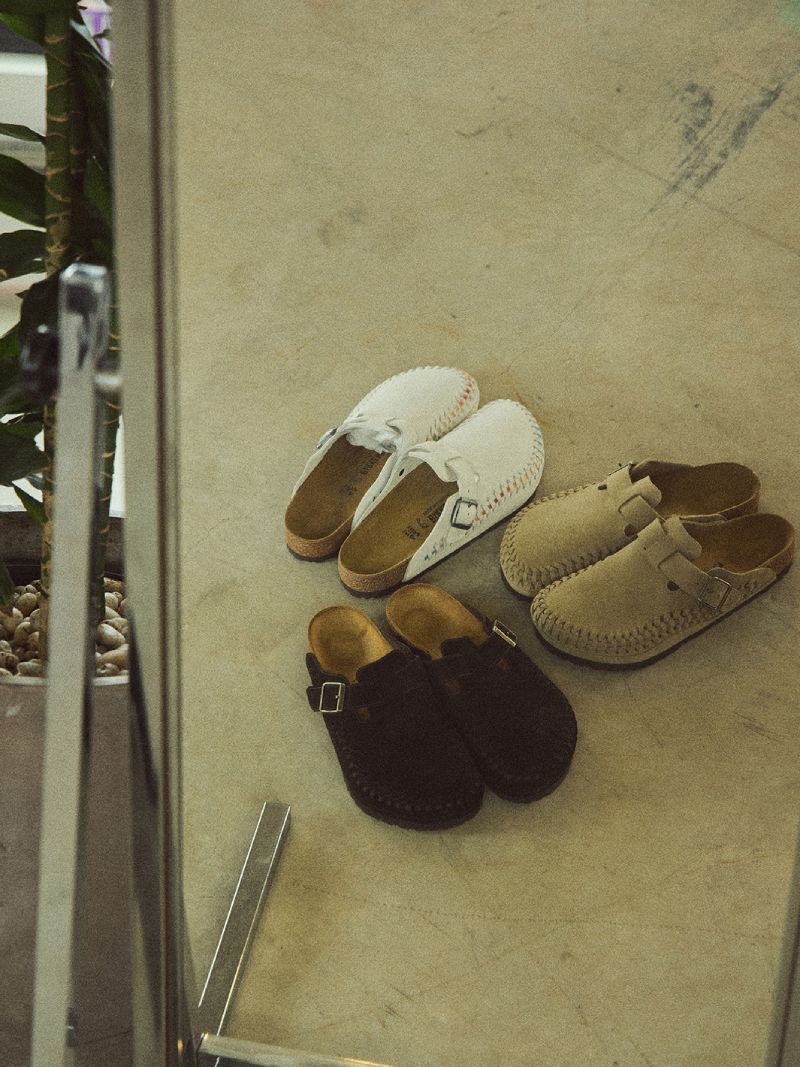 Zuecos para un look de moda urbana