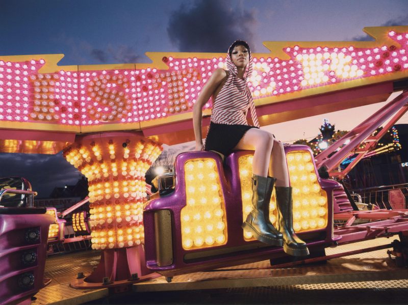 Tendencias de moda urbana otoño 2025: nostalgia Y2k