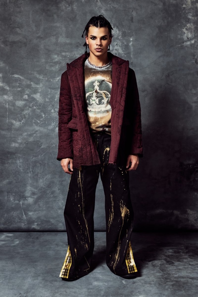 Carolina Sarria explora el punk elevado e historicista