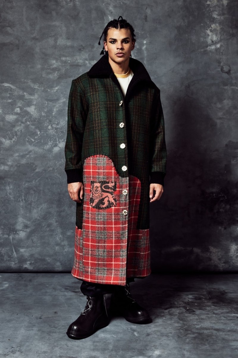 Carolina Sarria explora el punk elevado e historicista