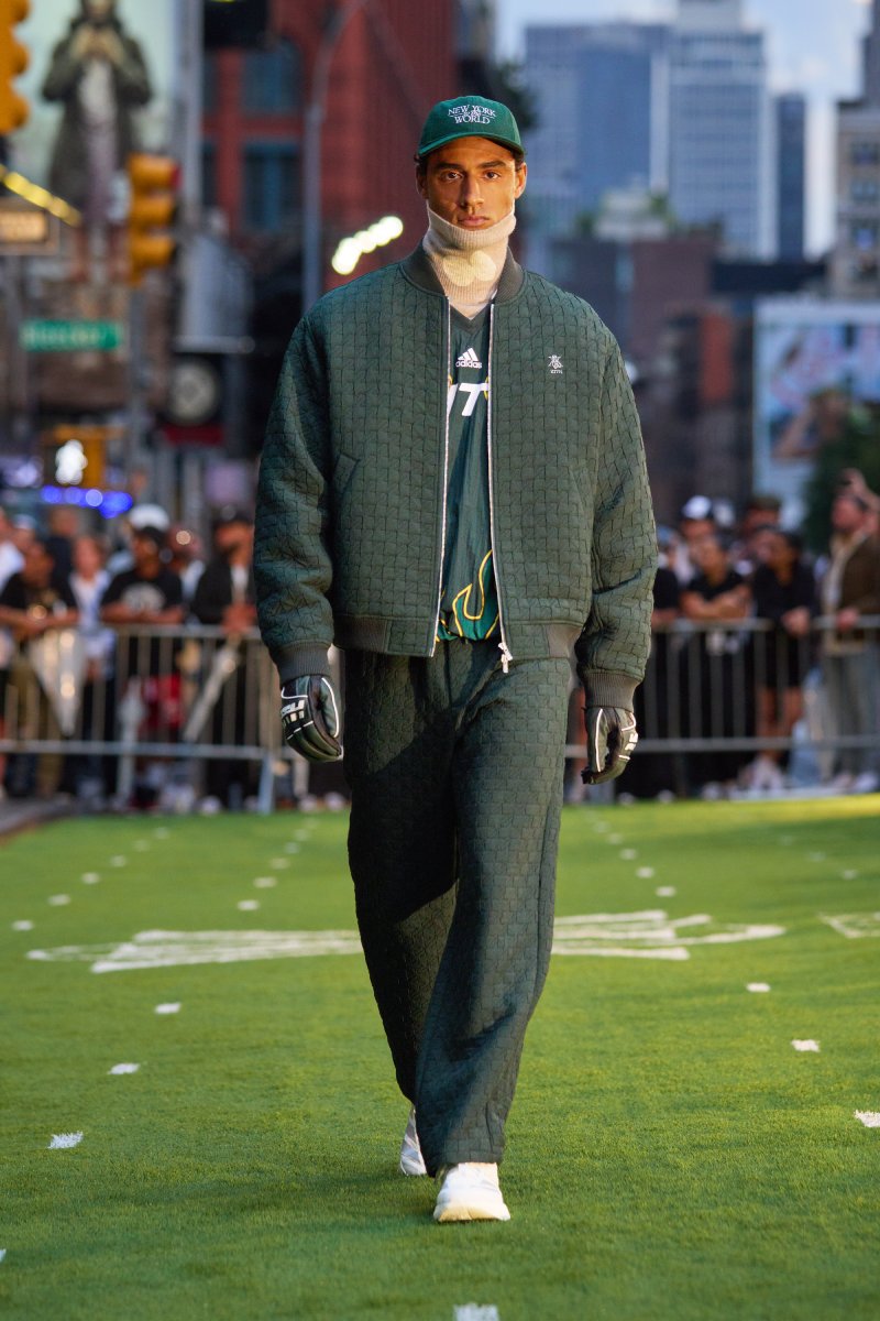 Tendencias de moda urbana: looks urbanos con piezas elegantes