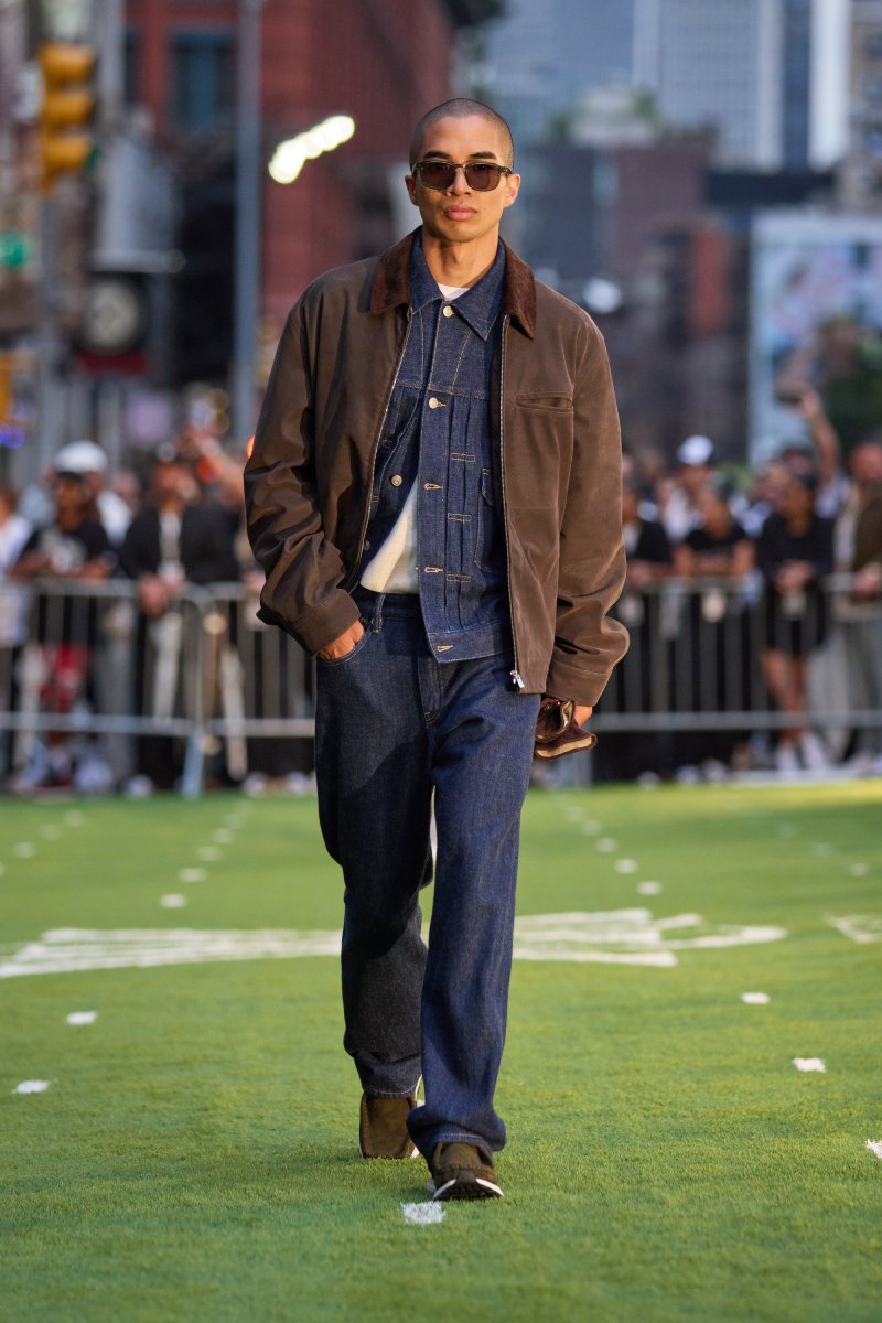 Tendencias de moda urbana: looks urbanos con piezas elegantes