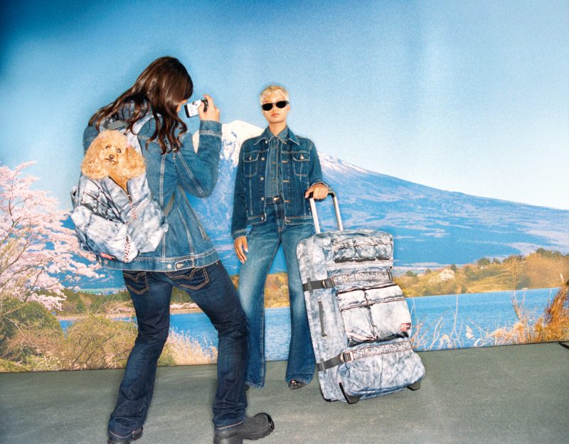 Eastpak X Diesel colaboración accesorios estampados