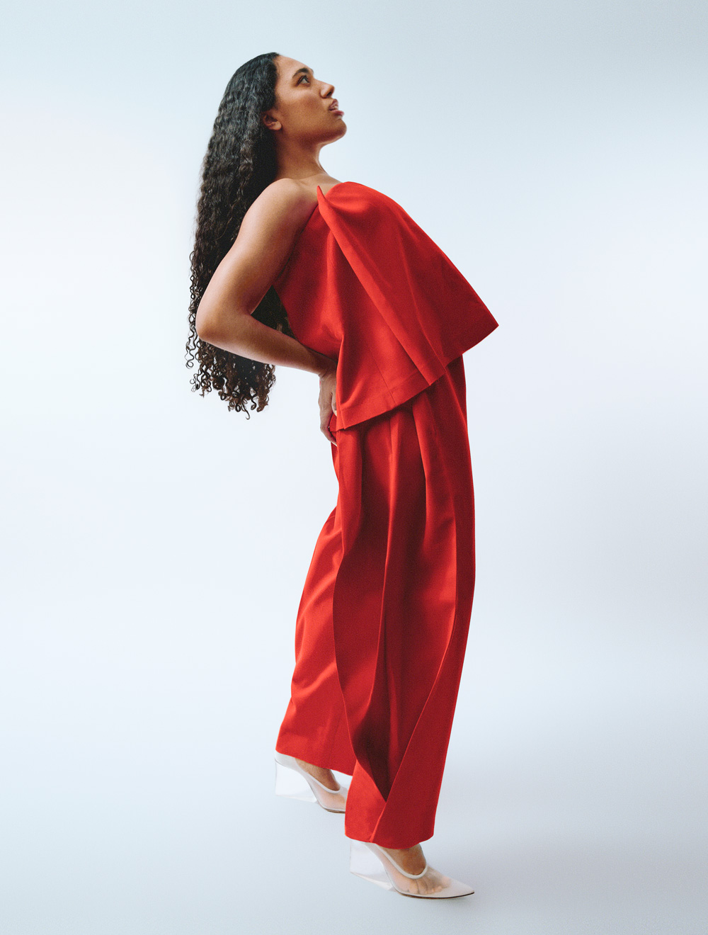 luna lionne cantante escritora