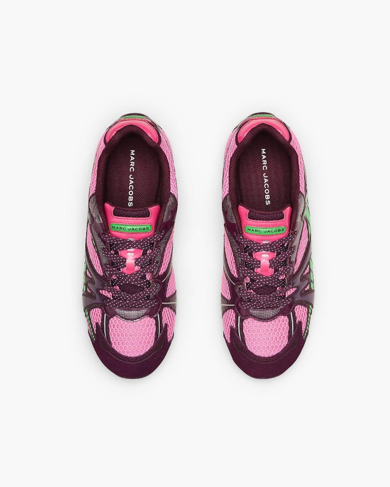 Tendencias de sneakers 2025: zapatillas runner de silueta slim